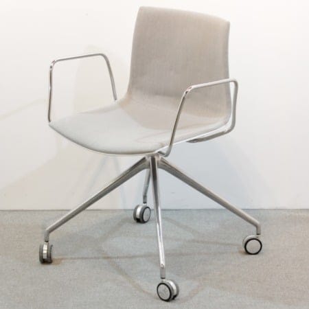 Begagnad Stol Arper Catifa Grå