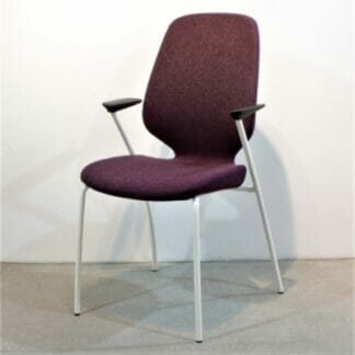 Stol Kinnarps Monroe lila/vit